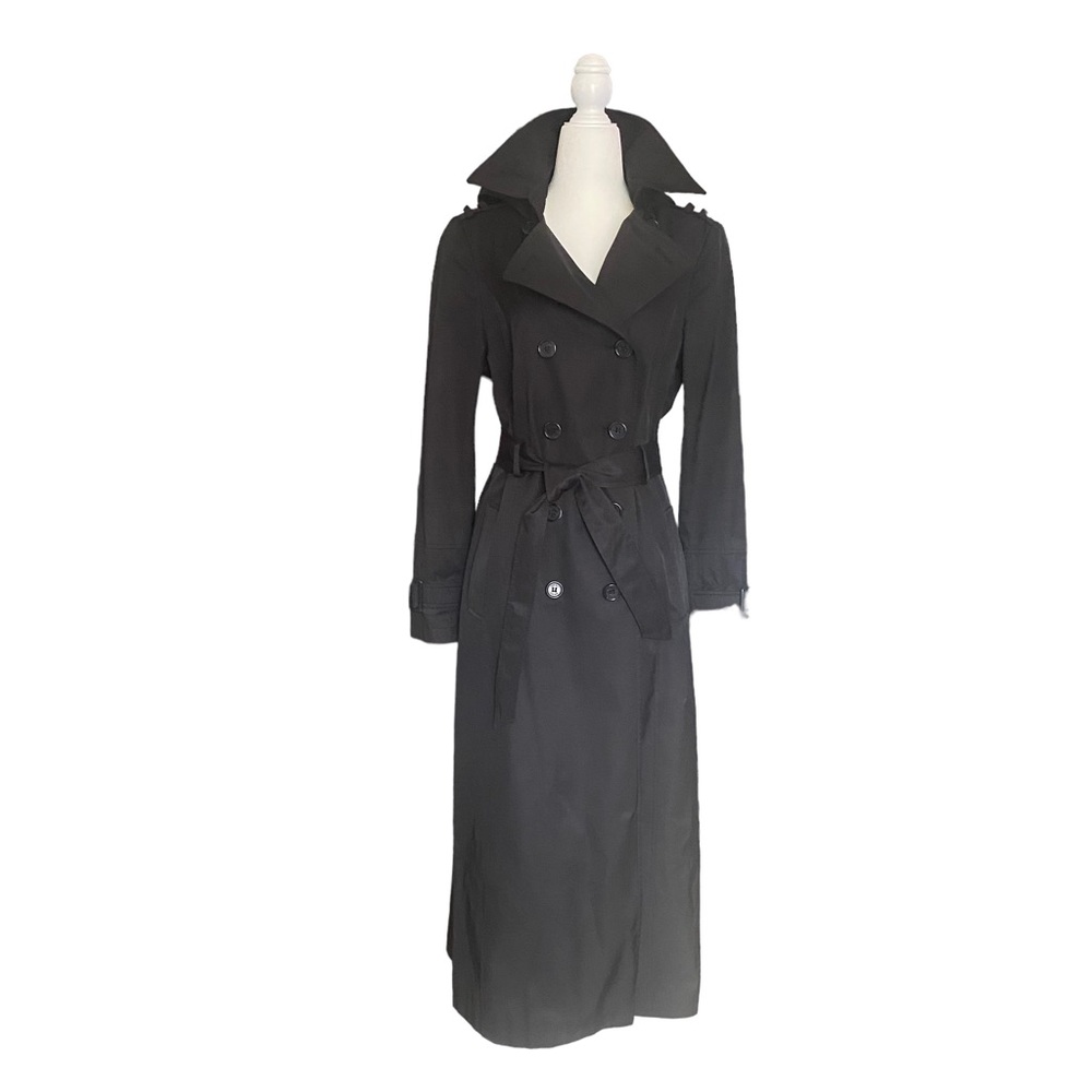 DKNY full length NWOT trench rain coat. Medium. Removable hood. Fully lined.